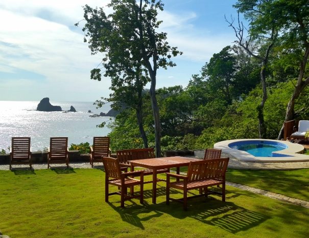 Fluir Yoga and Surf Retreat